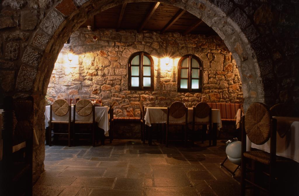 Hôtel Tsitsiris Castle à Stavríon Extérieur photo