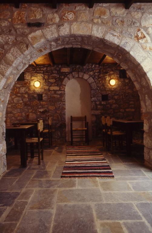Hôtel Tsitsiris Castle à Stavríon Extérieur photo