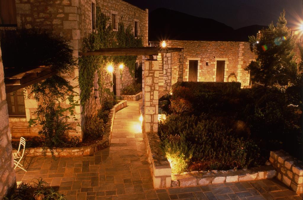 Hôtel Tsitsiris Castle à Stavríon Extérieur photo
