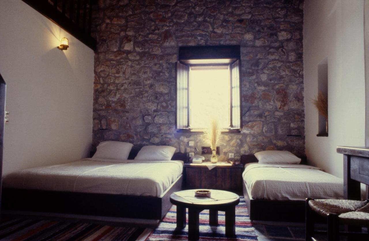 Hôtel Tsitsiris Castle à Stavríon Extérieur photo
